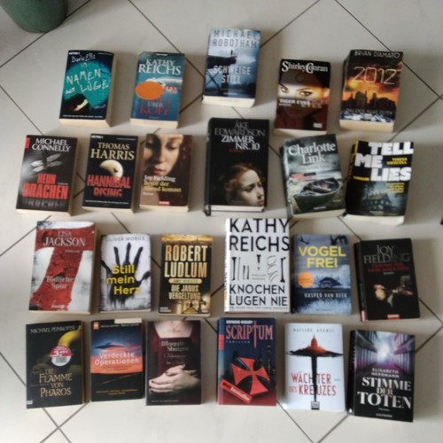 Paket von bücher - paket, 23.